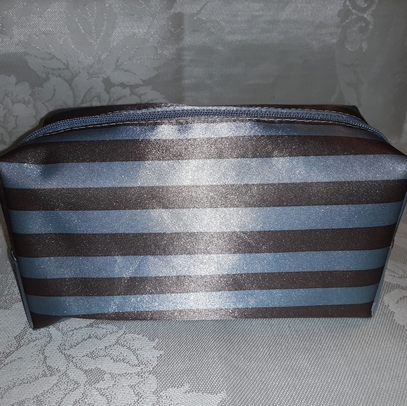 Thirty-One Uptown Mini Pouch - Picture 2 of 6